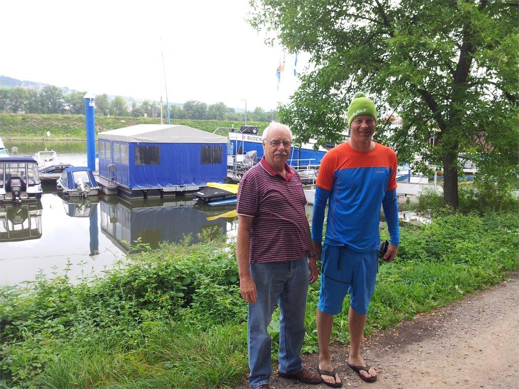 Wolfgang Knüppel mit Ernst Bromeis (v. l.)